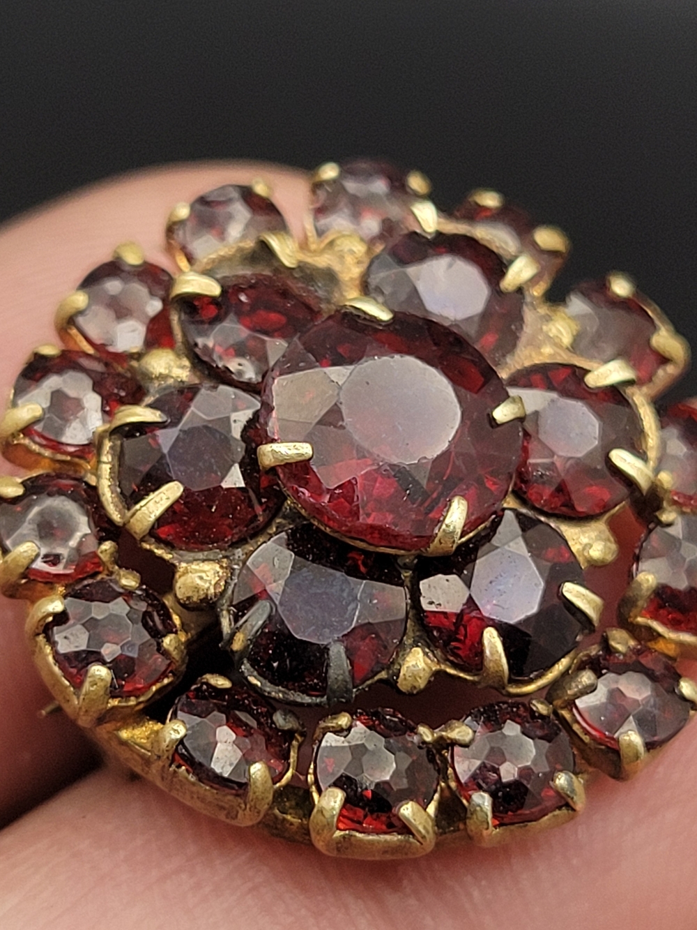 Antique Victorian Bohemian Garnet Cluster Brooch, c1870s–1880s - Picture 3 of 12